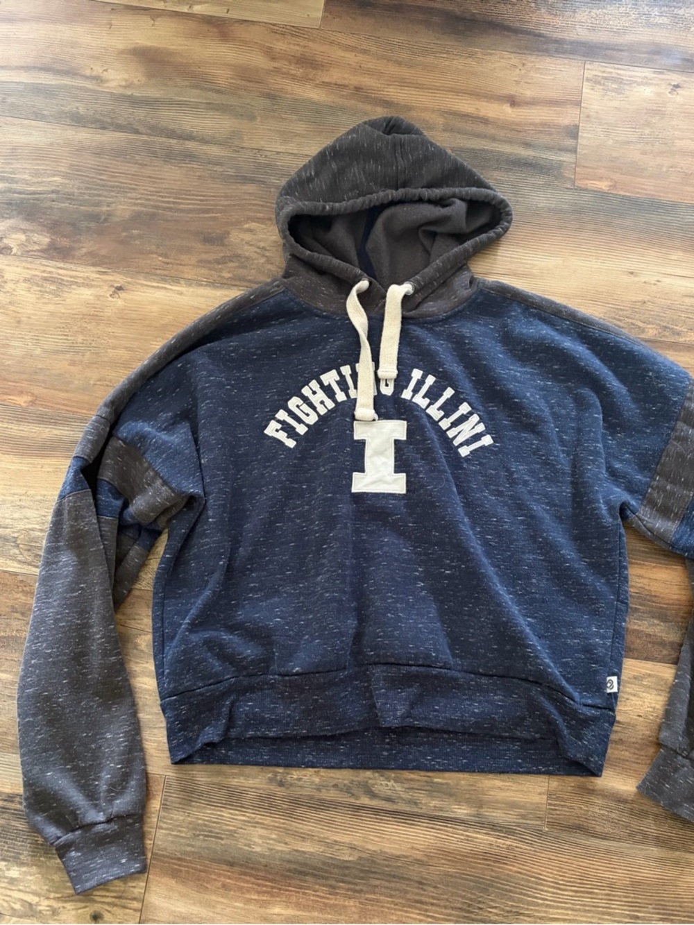 Fighting Illini Navy/Charcoal Cropped Pullover Hoodie